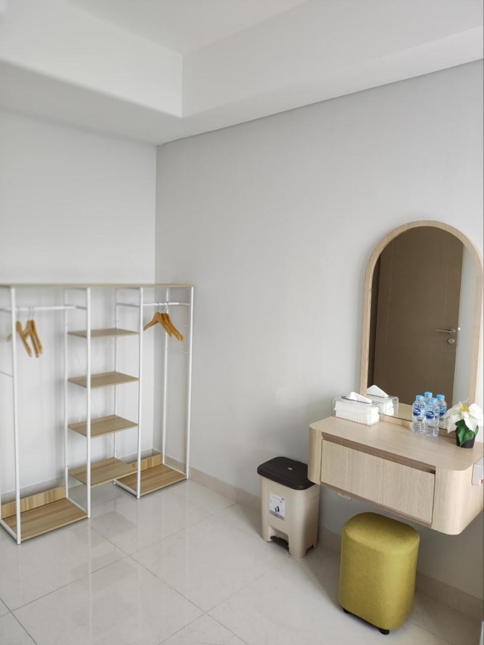 Apartemen Gold Coast Pik